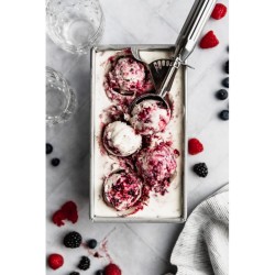 Yogurt griego con frutos del bosque